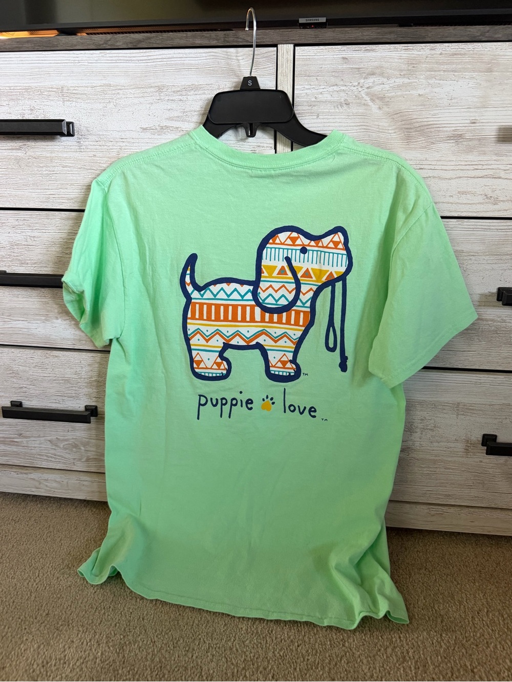 Puppie Love Mint Short Sleeve Graphic Tee